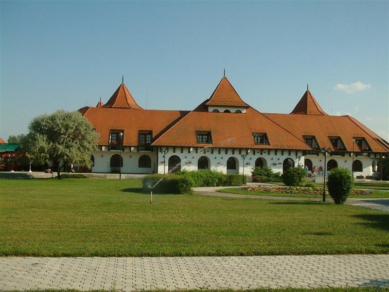 Hortobagy Club Hotel Dış mekan fotoğraf